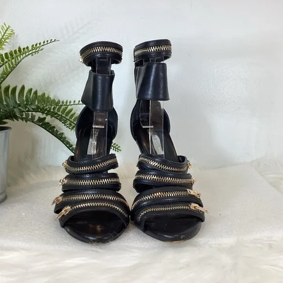 BCBG GENERATION CASEY LEATHER ANKLE STRAP STILETTOS SZ 6.5