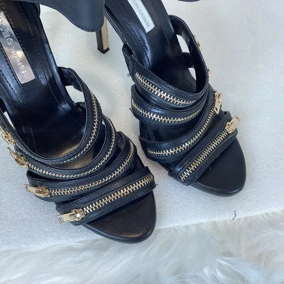 BCBG GENERATION CASEY LEATHER ANKLE STRAP STILETTOS SZ 6.5