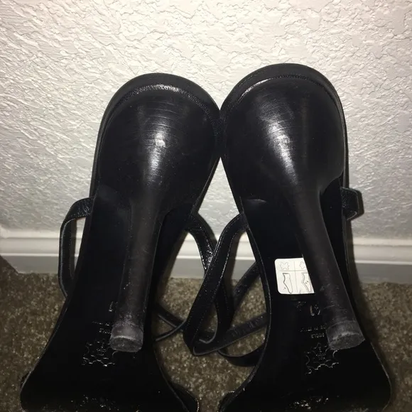 BCBGMaxAzria Jeweled Sandals Black Heels Size 10