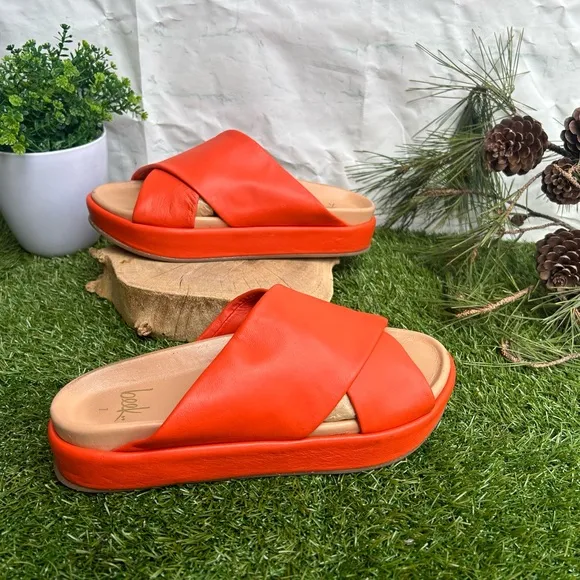 beekKite Sandals Tangerine Women's Orange Platform Slide Sandals size 7
