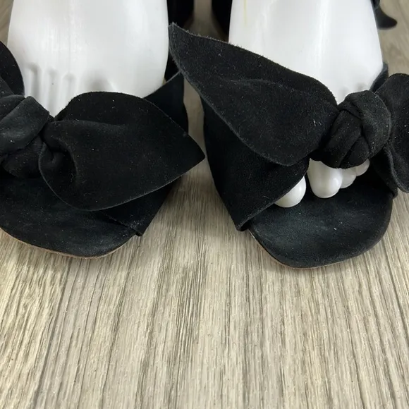 Bill Blass Carmen Knotted Suede Chunky-Heel Sandals