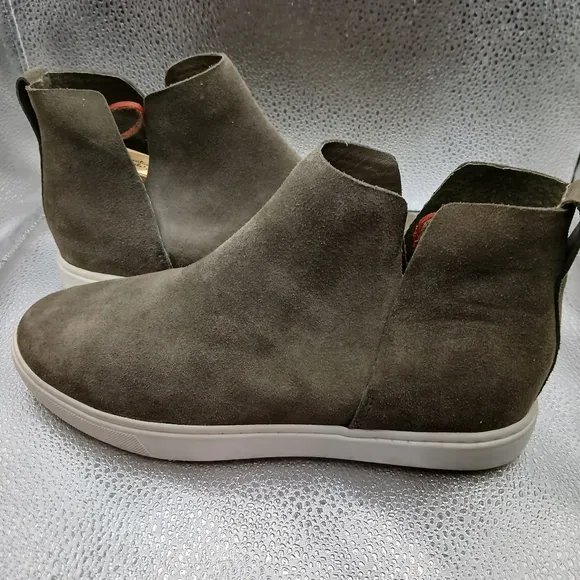Birdies Falcon Olive Green Slip On Ankle Booties Women's Size 8