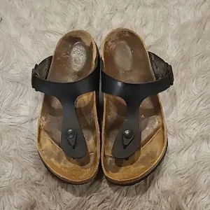 Birkenstock gizeh black and tan sandals size 36 us size 5-5 1/2