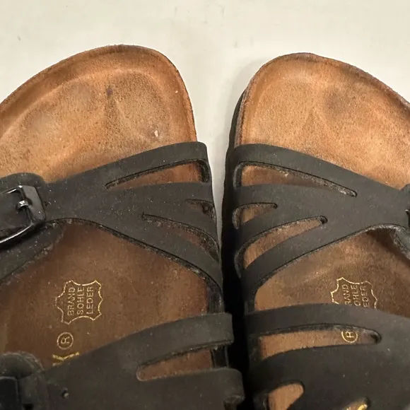 Birkenstocks Granada Sandals Woman's Size EU 40 Black Softbed Great Condition