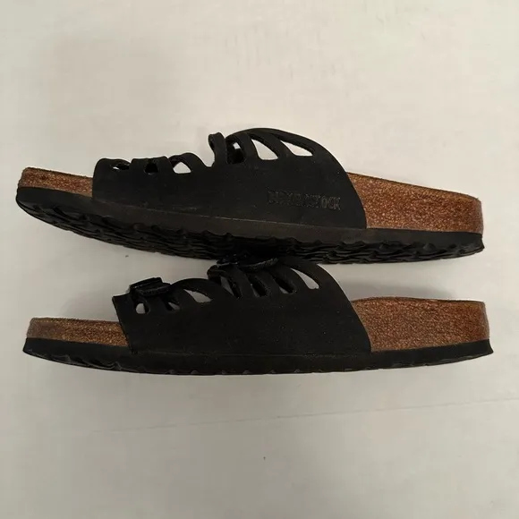 Birkenstocks Granada Sandals Woman's Size EU 40 Black Softbed Great Condition