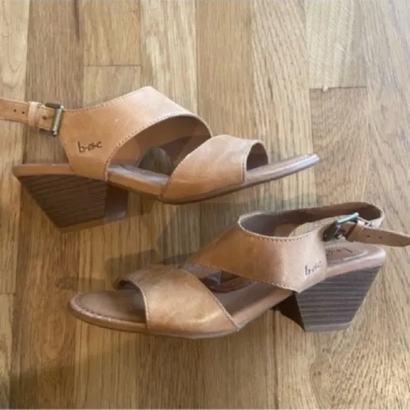 b.o.c. Angulo Tan Leather Sandals Size 7