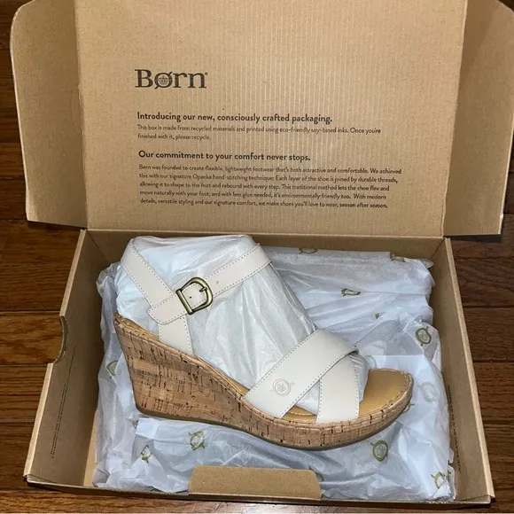 Born Alaina Wedge Sandals Cream Straps &amp; Cork Like Sole Women’s Size 8