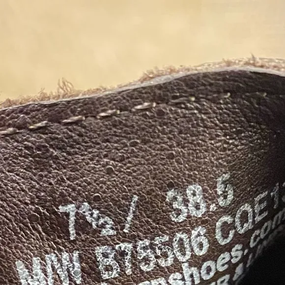 Born Booties Boot Brown Leather Ankle Western Slip On  Size 7.5