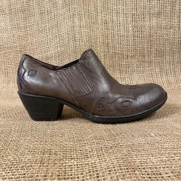 Born Booties Boot Brown Leather Ankle Western Slip On  Size 7.5
