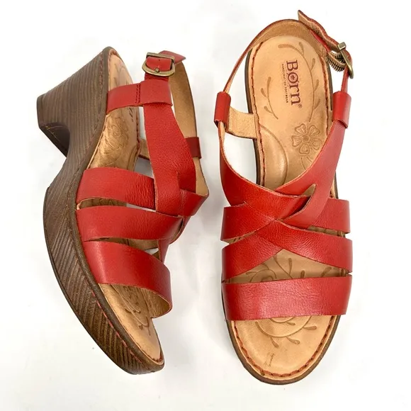 Born Carmo Womens Red Crisscrossed Straps Sandals