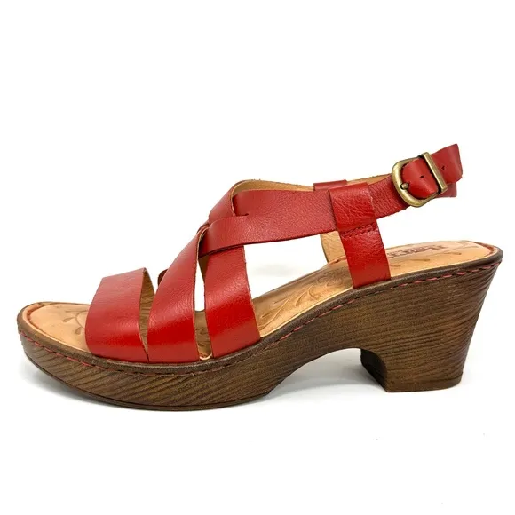 Born Carmo Womens Red Crisscrossed Straps Sandals
