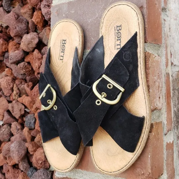 BORN Rio Sandals Women's Size 8 Black Suede Leather Buckle Cross Straps Open Toe