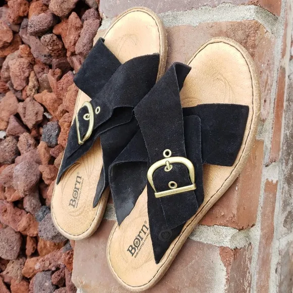 BORN Rio Sandals Women's Size 8 Black Suede Leather Buckle Cross Straps Open Toe
