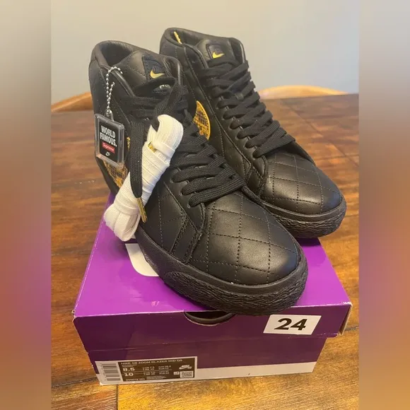 Brand new 2022 Supreme x Zoom Blazer Mid QS SB 'Black Snakeskin'