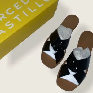 Brand New Mercedes Castillo sandals