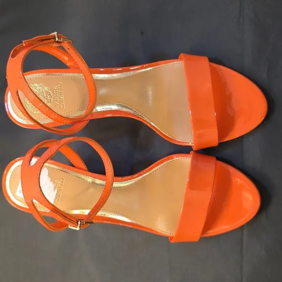 BRAND NEW VINCE CAMUTO JEFANY  ANKLE STRAP WEDGE SANDAL (WOMEN)