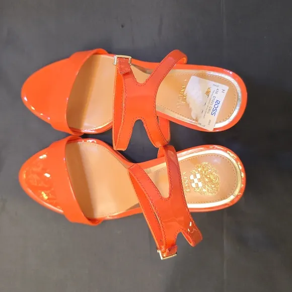 BRAND NEW VINCE CAMUTO JEFANY  ANKLE STRAP WEDGE SANDAL (WOMEN)