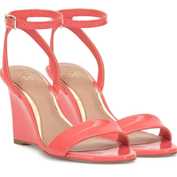 BRAND NEW VINCE CAMUTO JEFANY  ANKLE STRAP WEDGE SANDAL (WOMEN)