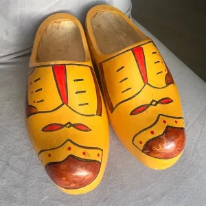 Brand New Vintage Swedish Hand carved and hand painted Wooden Shoes Sz 24.5