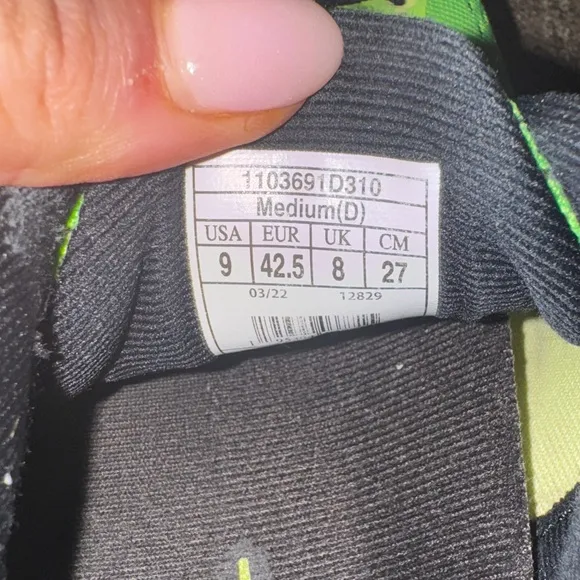 Brooks Ghost Men's Green Running Shoes size 9. Athletic workout athlete sports