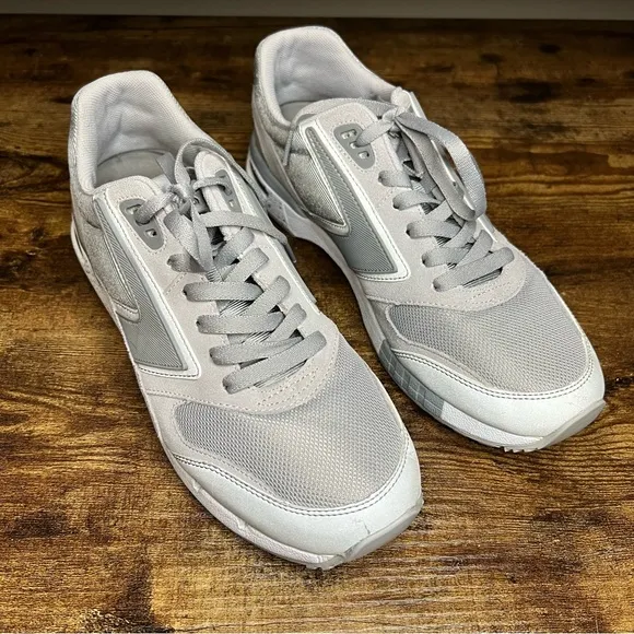 Brooks gray fusion vintage running shoe men's‎ 10 model 1101941D946