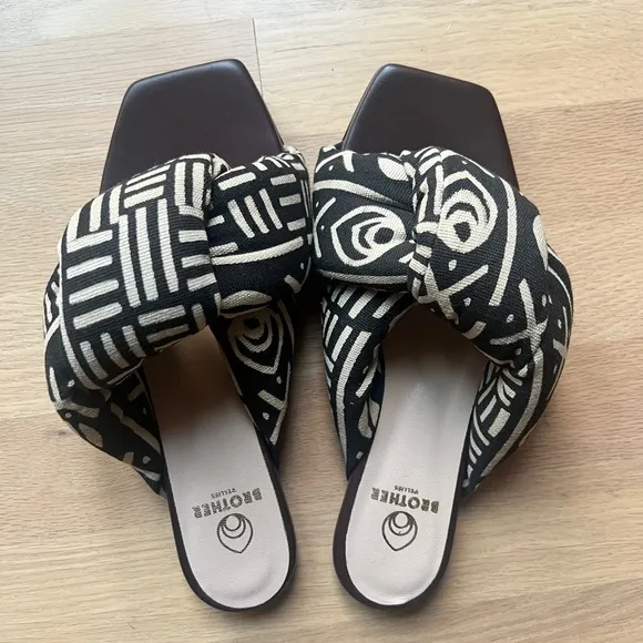 Brother Vellies Togo Batik-dyed Knotted Cotton-canvas Sandals Size 7 NWOT