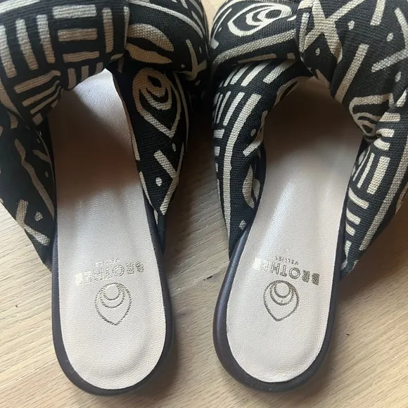 Brother Vellies Togo Batik-dyed Knotted Cotton-canvas Sandals Size 7 NWOT