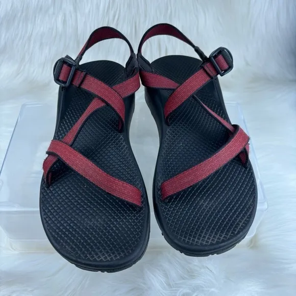CHACO CROSS STRAPS SANDALS SIZE 10 Woman