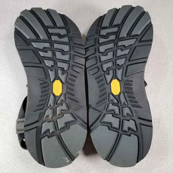 Chaco Vibrams Soles Mens 8 Black Straps Sandals