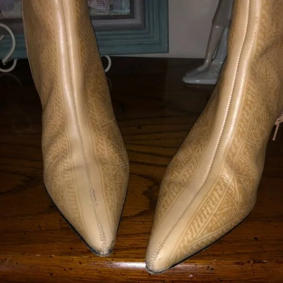 Christian Louboutin Vero Cuoio Booties 37.5 tan pattern