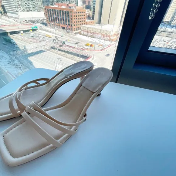 Circus NY by Sam Edelman Cecily Coquette Strappy Kitten Heel Mule Sandals Size 9