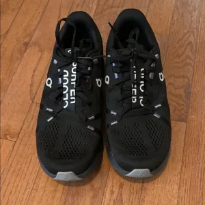 CLOUDSURFER On Running Black Athletic Shoes