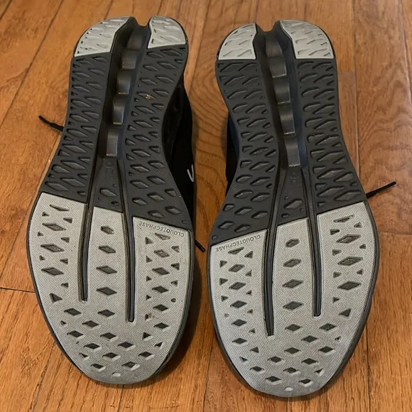 CLOUDSURFER On Running Black Athletic Shoes
