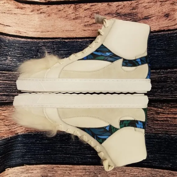 Coach Q8806 Shearling Pointy Toe High Top