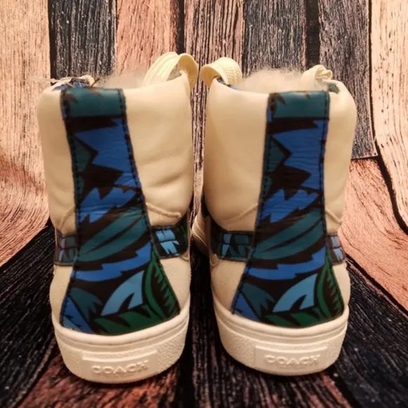 Coach Q8806 Shearling Pointy Toe High Top