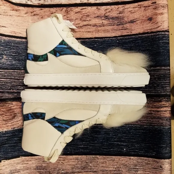 Coach Q8806 Shearling Pointy Toe High Top