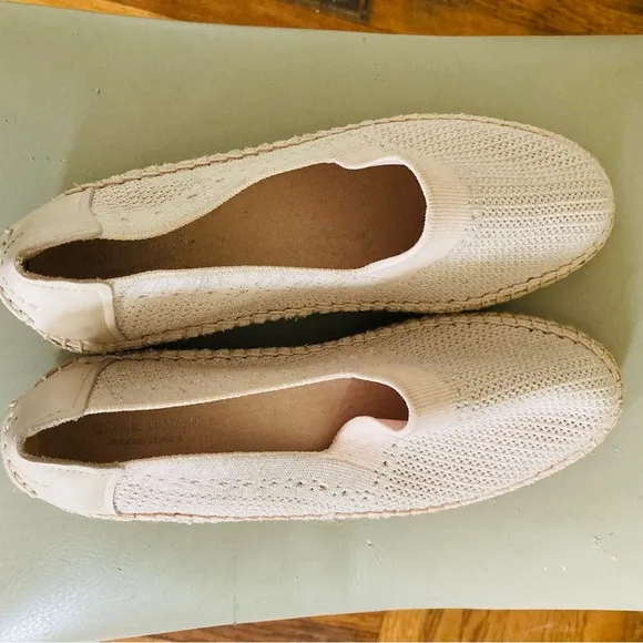 Cole Haan size 8 1/2 slip in shoes pale pink crochet