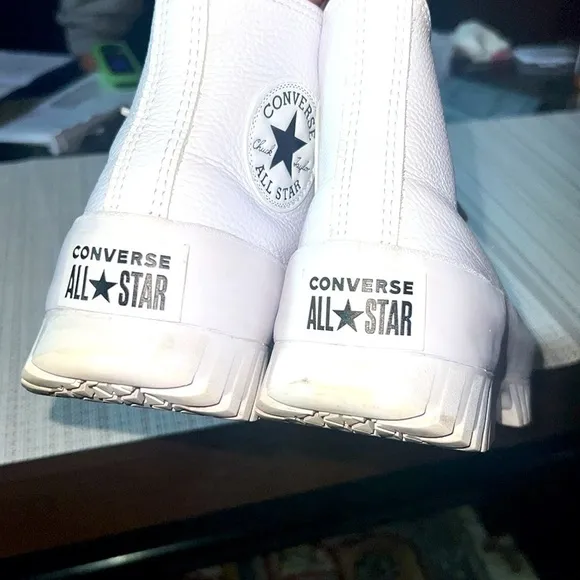 Converse all Star Chuck Taylor white leather high top platform women’s/ men’s