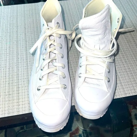 Converse all Star Chuck Taylor white leather high top platform women’s/ men’s