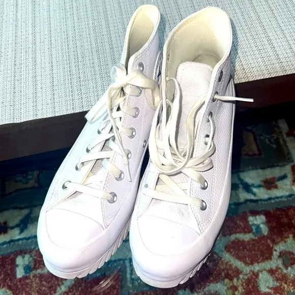 Converse all Star Chuck Taylor white leather high top platform women’s/ men’s