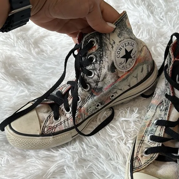 Converse - BATMAN JOKER High Tops Limited Edition