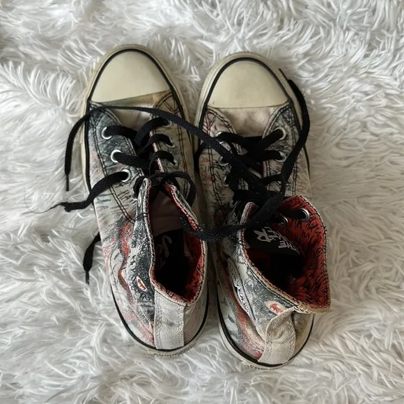 Converse - BATMAN JOKER High Tops Limited Edition