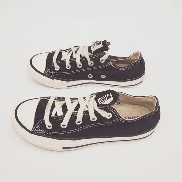 Converse Shoes Youth 2 Low Top Sneakers 3J235