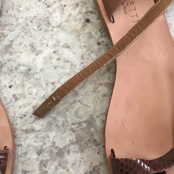 CoRNETTI Double Ankle Straps Sandals