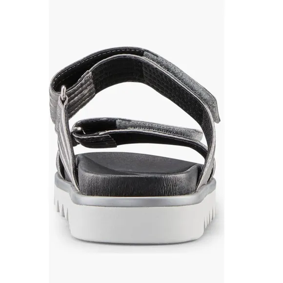 Cougar Nina Slide Sandals Metallic Silver Straps &amp; Black Footbed Women’s 8.5