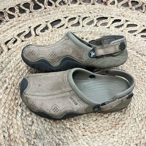 Crocs Swiftwater Men’s Size 8 Brown Leather Slingback Slip-On Clog Shoes 202368