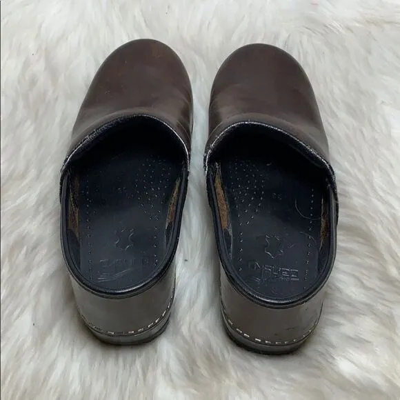 Dansko Brown Leather Clogs Sz 38/7.5-8