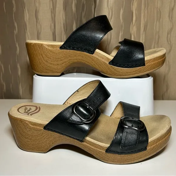 Dansko Sophie Sandals Women's 40 US 9.5 Slides Black Leather Wedge 9841022200