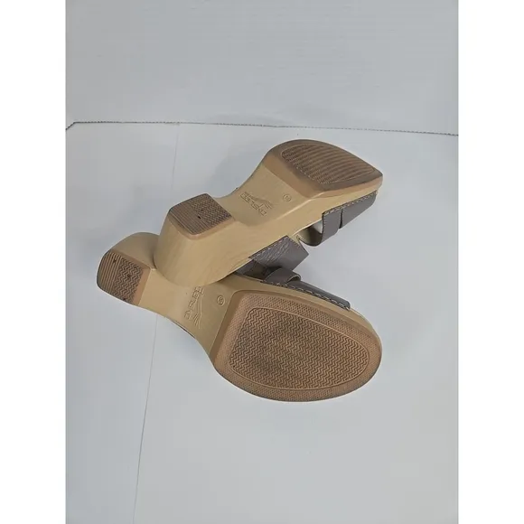 Dansko Women's Karena Stone Burnished Calf Leather Sandals Size 38 US 8
