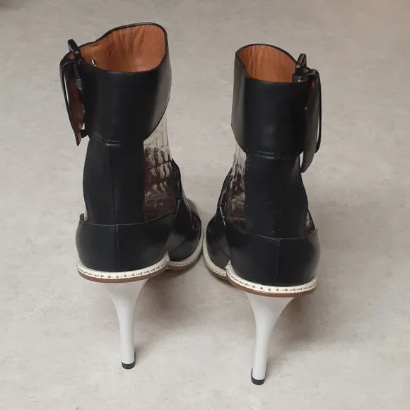 DEREK LAM Stilleto Sandals